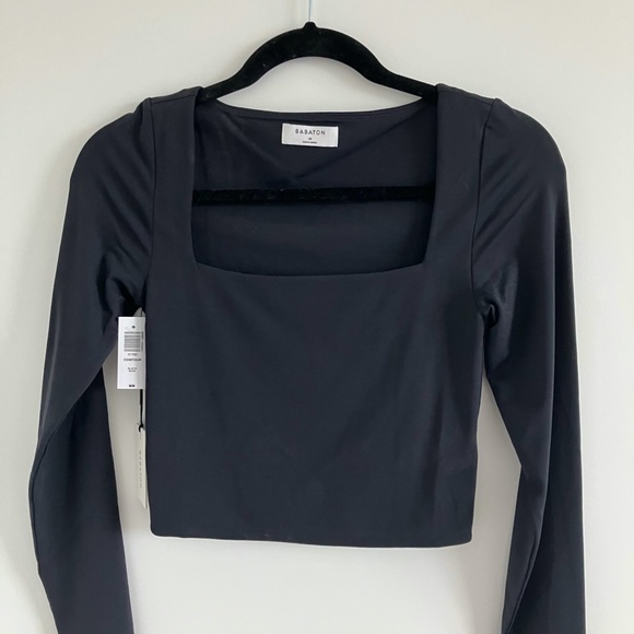 Babaton Contour Longsleeve in Black - Picture 2 of 3